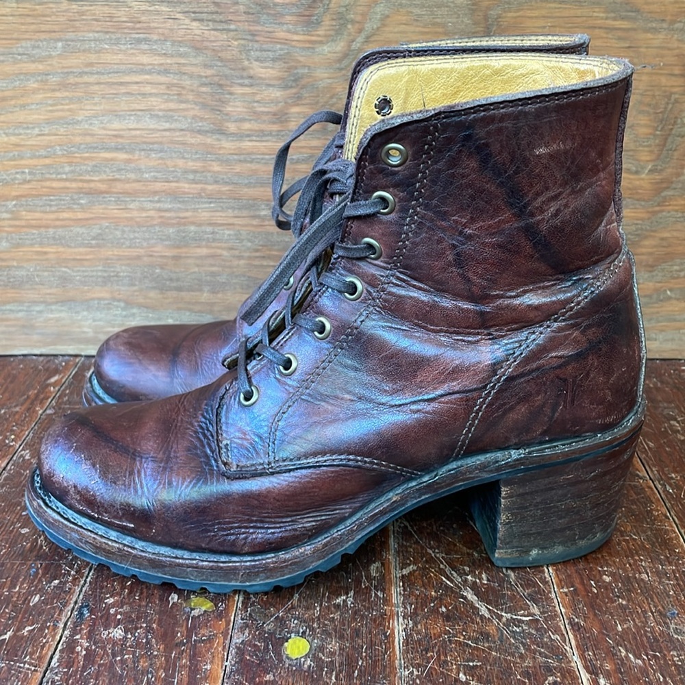 Frye Sabrina Lace Up Stacked Wood Heel Boots - Picture 2 of 6
